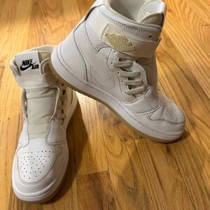 SOLD!! SOLD!! Women's Nike Air Jordan 1 Nova XX White AV4052-100 Size 8